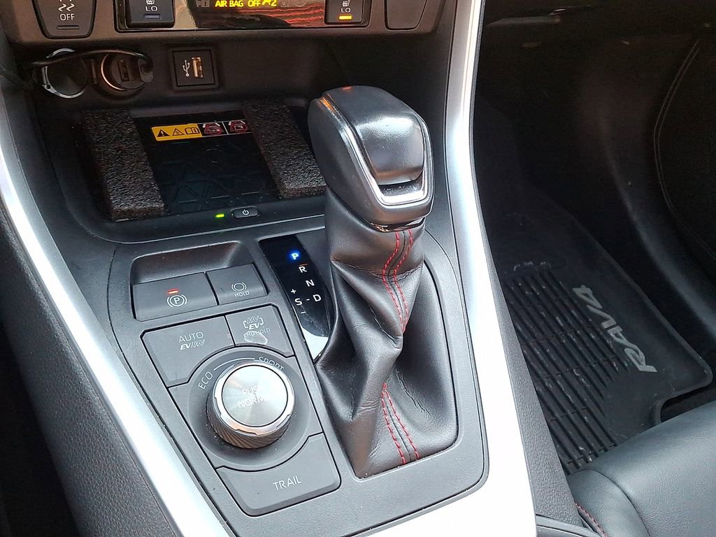 Used 2023 Toyota RAV4 XSE w/ Weather Package AWD/4WD image 17