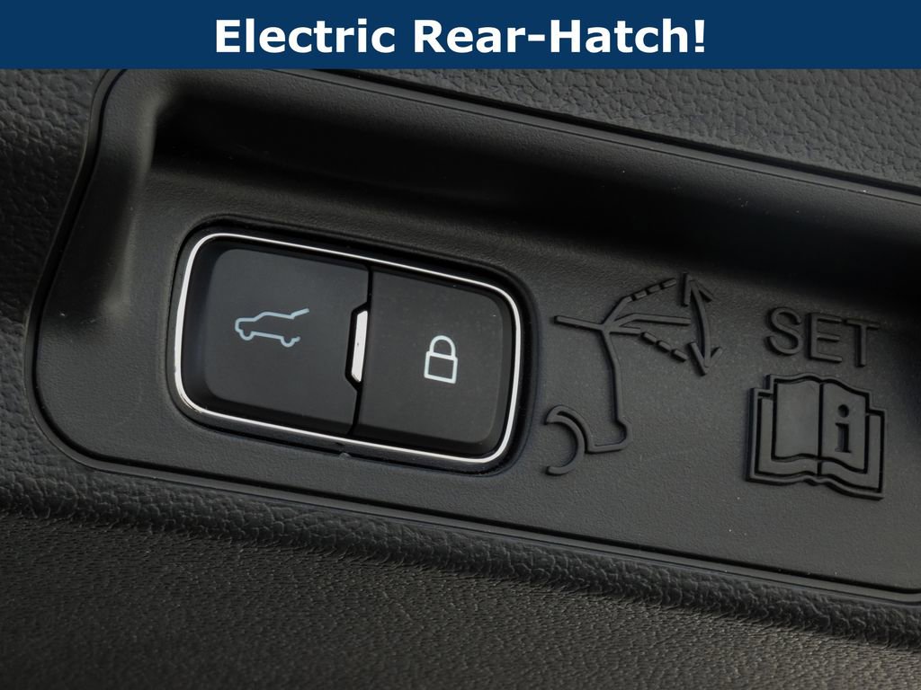 Used 2023 Ford Explorer Limited w/ Equipment Group 301A image 31