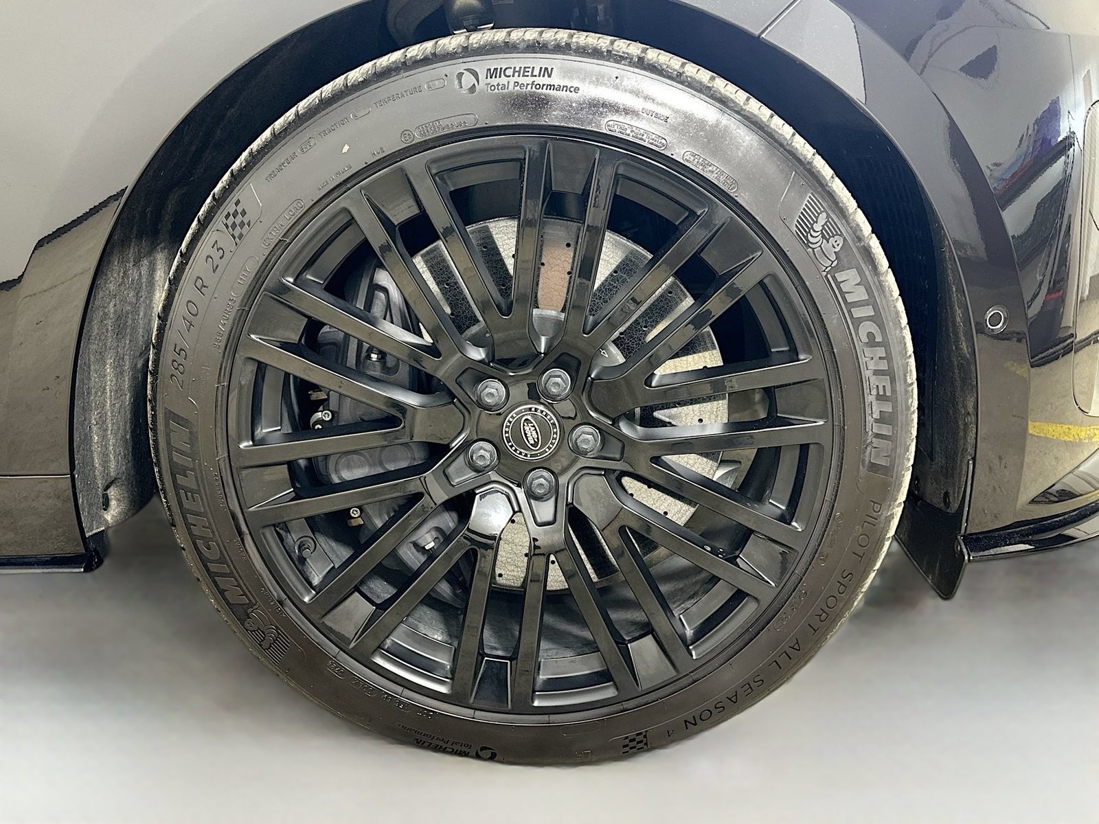 Used 2024 Land Rover Range Rover Sport AWD/4WD image 11