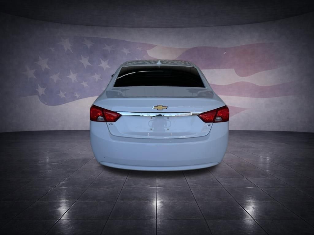 Used 2018 Chevrolet Impala LT FWD image 4