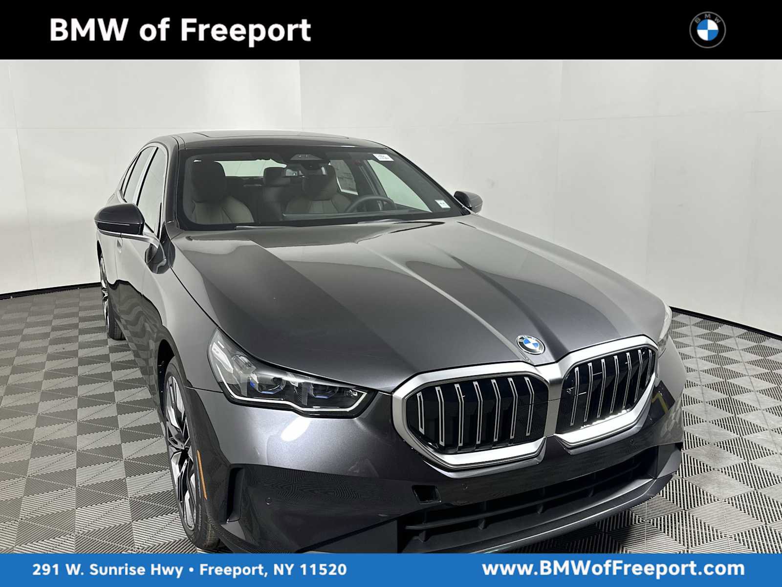 New 2026 BMW 530i xDrive w/ Premium Package