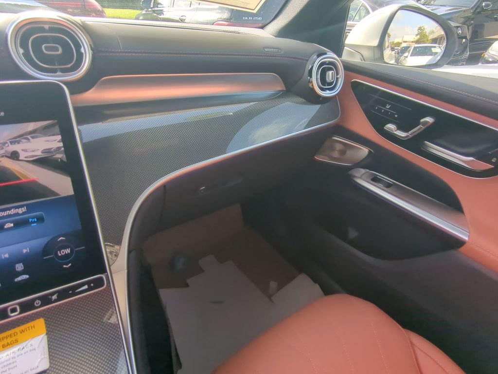 New 2025 Mercedes-Benz GLC 63 AMG S image 4