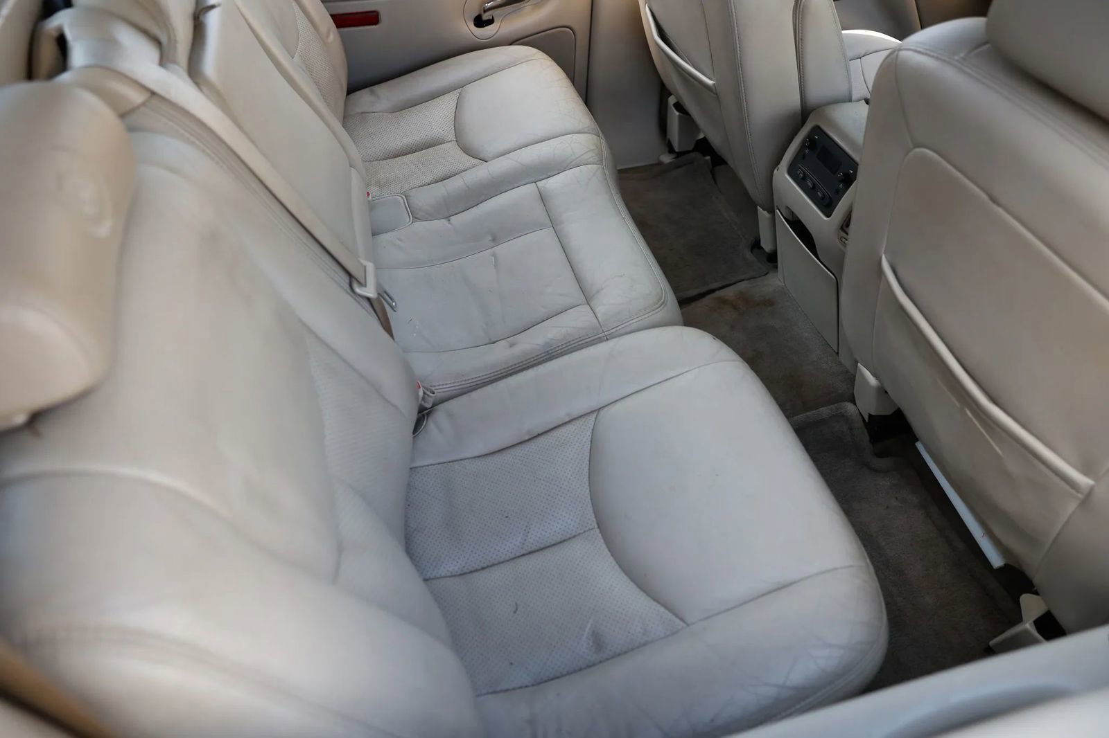 Used 2005 Cadillac Escalade EXT image 16