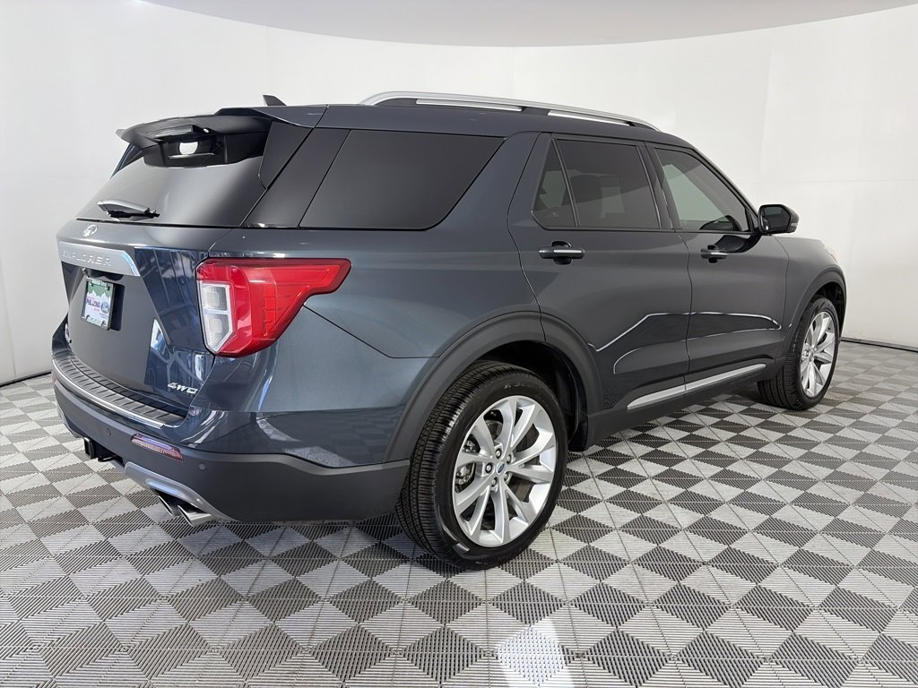 Certified 2022 Ford Explorer Platinum w/ Equipment Group 601A image 7
