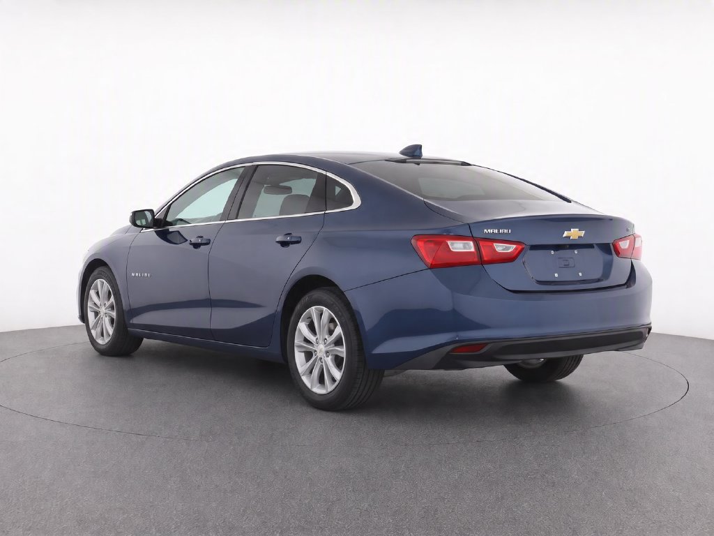 Used 2025 Chevrolet Malibu LT FWD image 3