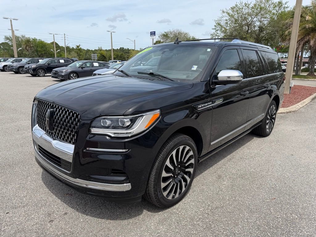 Used 2023 Lincoln Navigator L Black Label AWD/4WD image 14