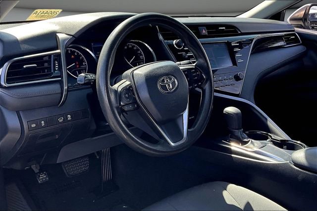 Used 2019 Toyota Camry LE image 16