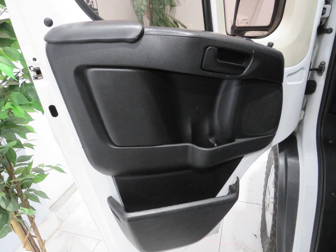 Used 2014 RAM ProMaster 2500 w/ Interior Convenience Group FWD image 19