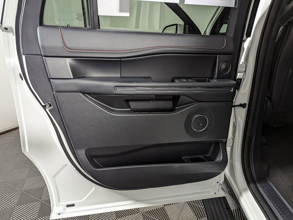 Used 2023 Ford Expedition Max Limited image 43