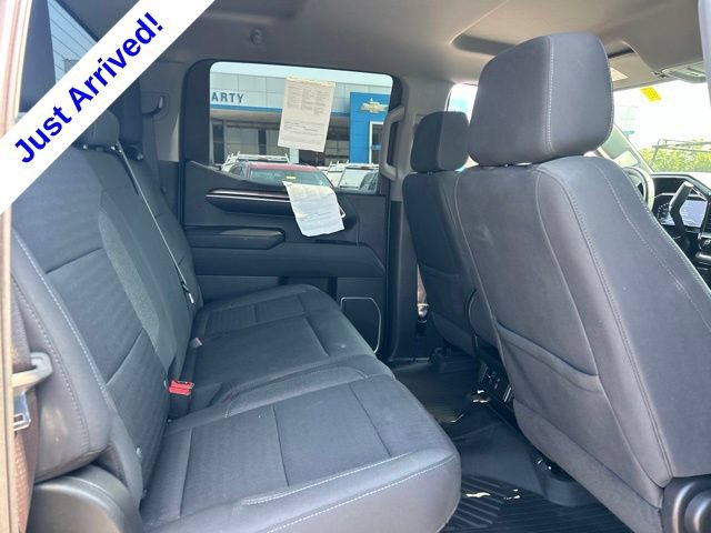 Used 2023 Chevrolet Silverado 1500 LT Trail Boss w/ LPO, Dark Essentials Package AWD/4WD image 32