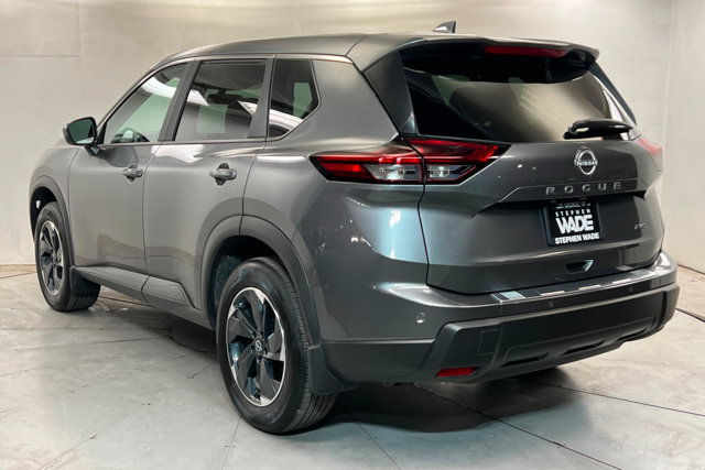 Used 2026 Nissan Rogue SV w/ Cold Weather Package AWD/4WD image 3