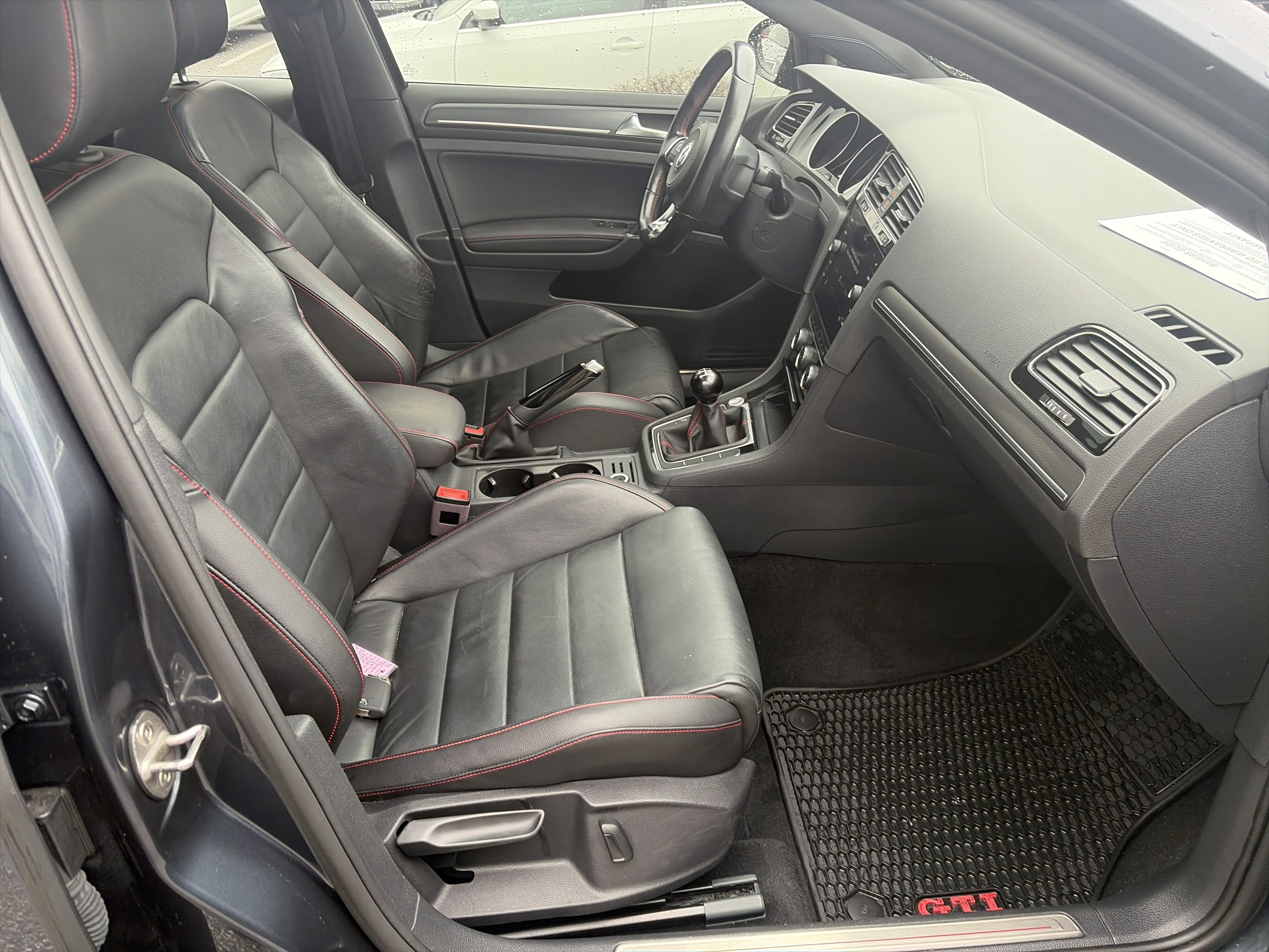 Used 2018 Volkswagen GTI S image 34