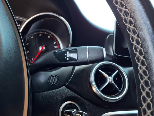 Used 2018 Mercedes-Benz CLA 250 4MATIC image 13