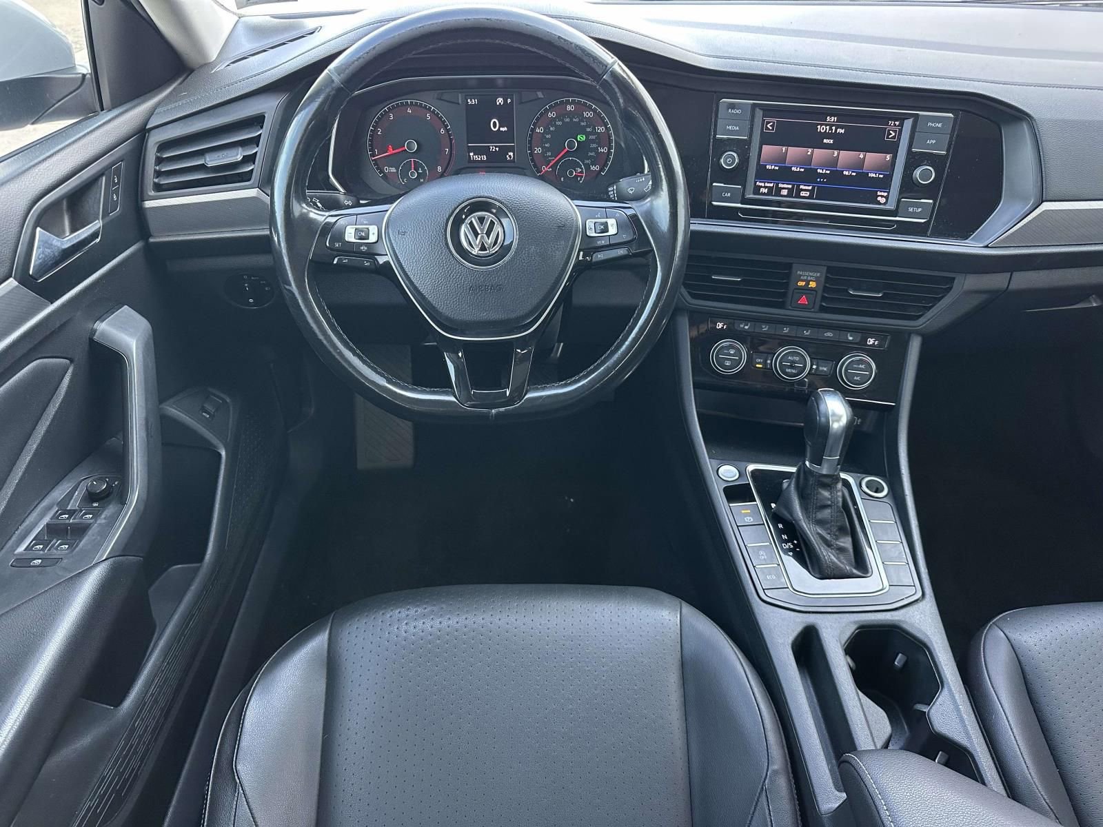 Used 2019 Volkswagen Jetta SE w/ Cold Weather Package FWD image 8