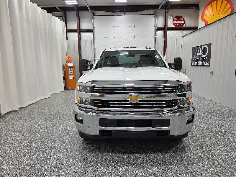Used 2015 Chevrolet Silverado 3500 LTZ w/ LTZ Plus Package AWD/4WD image 3