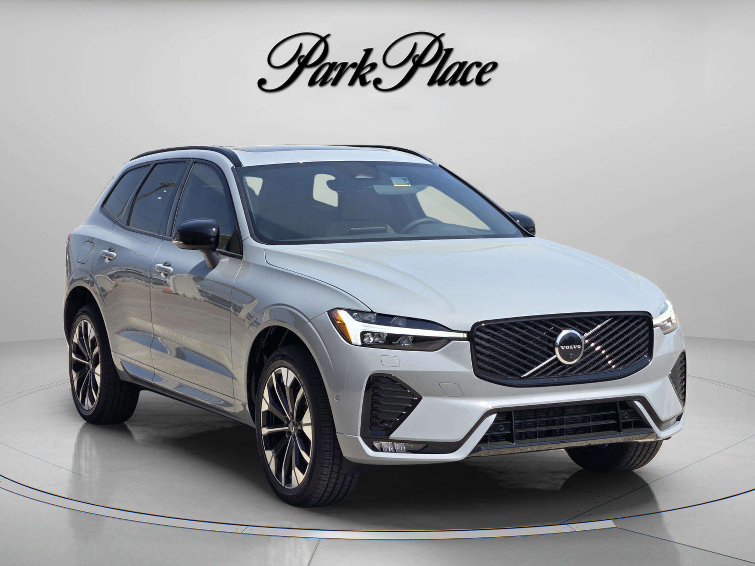 New 2026 Volvo XC60 B5 Plus w/ Protection Package Premier image 8