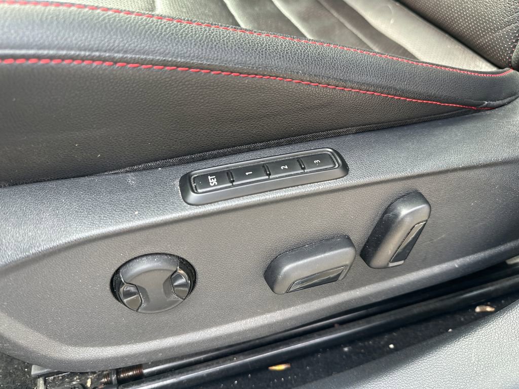 Certified 2023 Volkswagen Jetta GLI Autobahn FWD image 4