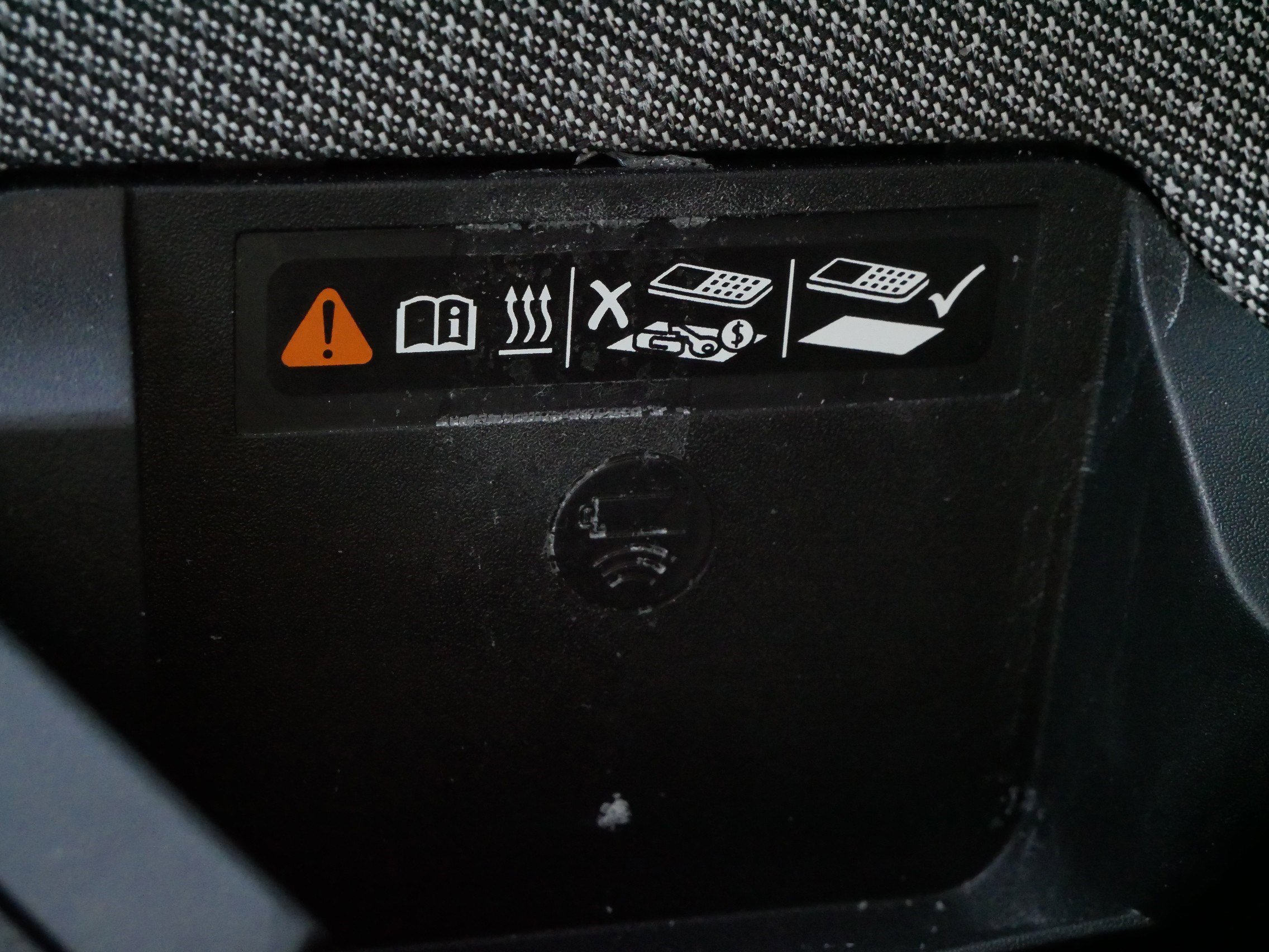 Certified 2025 Cadillac Optiq Sport 2 w/ LPO, Floor Liner Package image 30