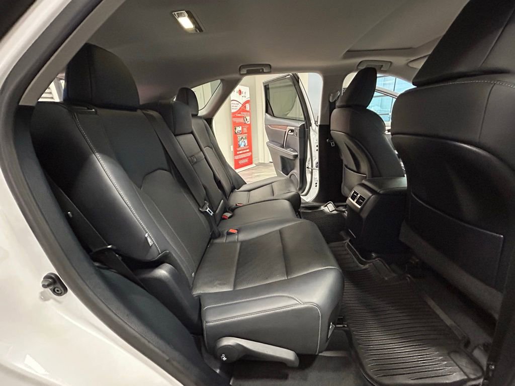 Used 2021 Lexus RX 350L Premium w/ Premium Package image 47