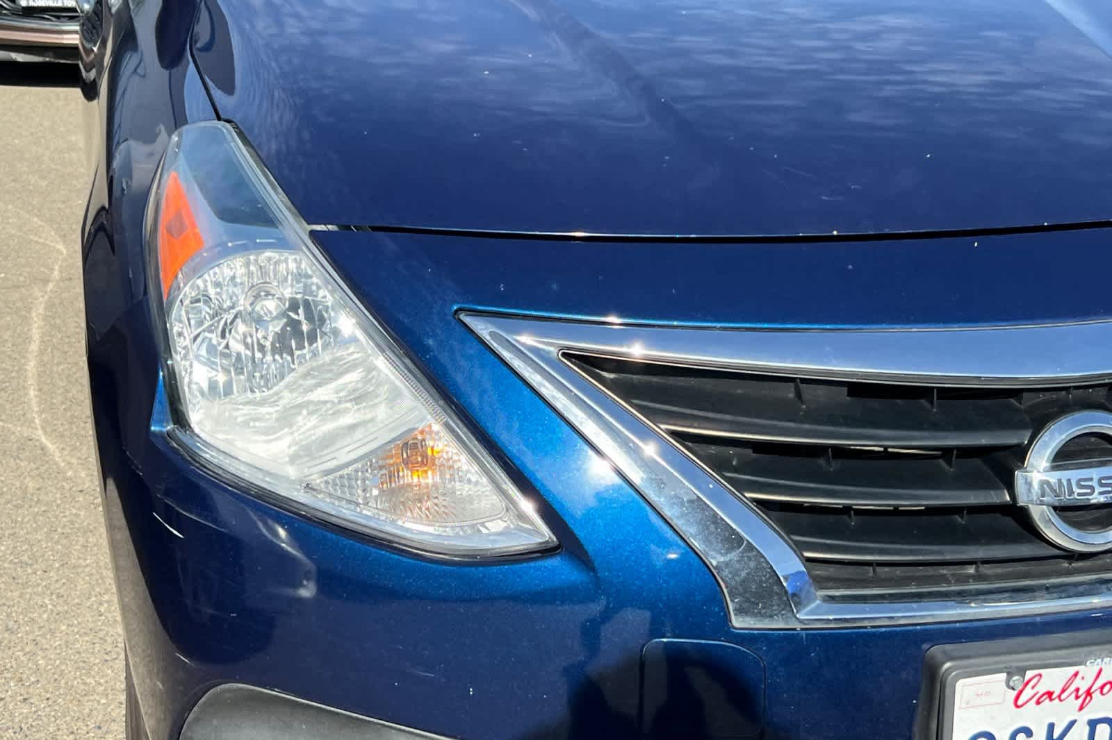 Used 2018 Nissan Versa SV FWD image 14