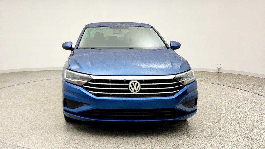 Used 2021 Volkswagen Jetta SE FWD image 2