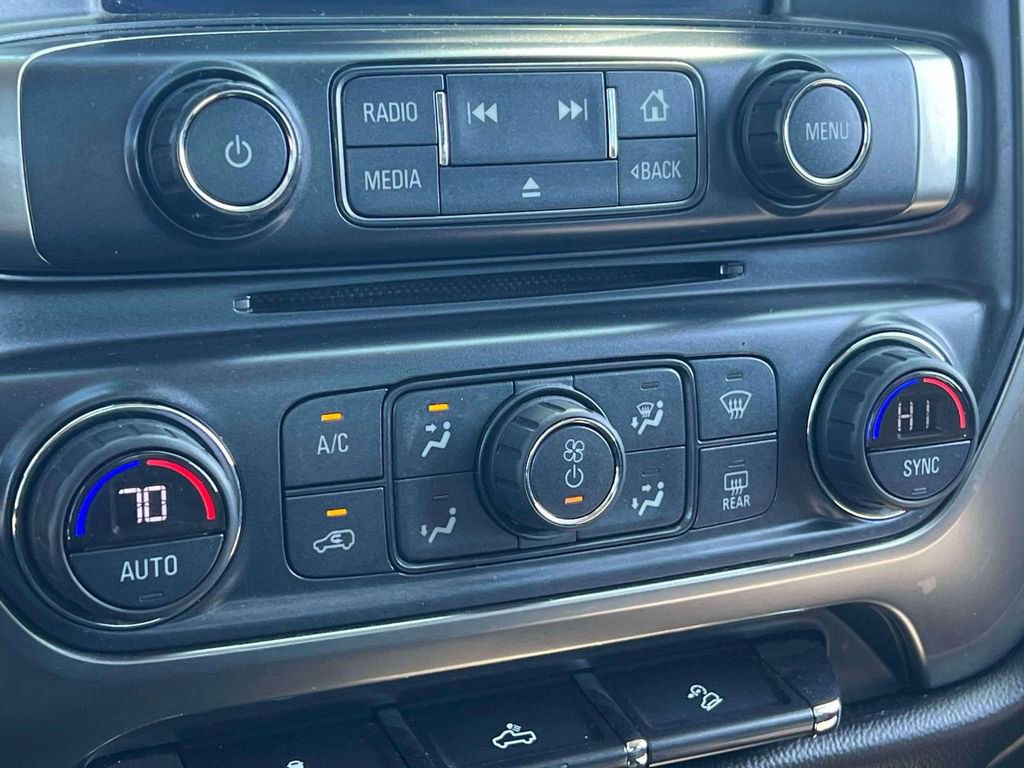 Used 2018 Chevrolet Silverado 1500 LT w/ All Star Edition AWD/4WD image 30