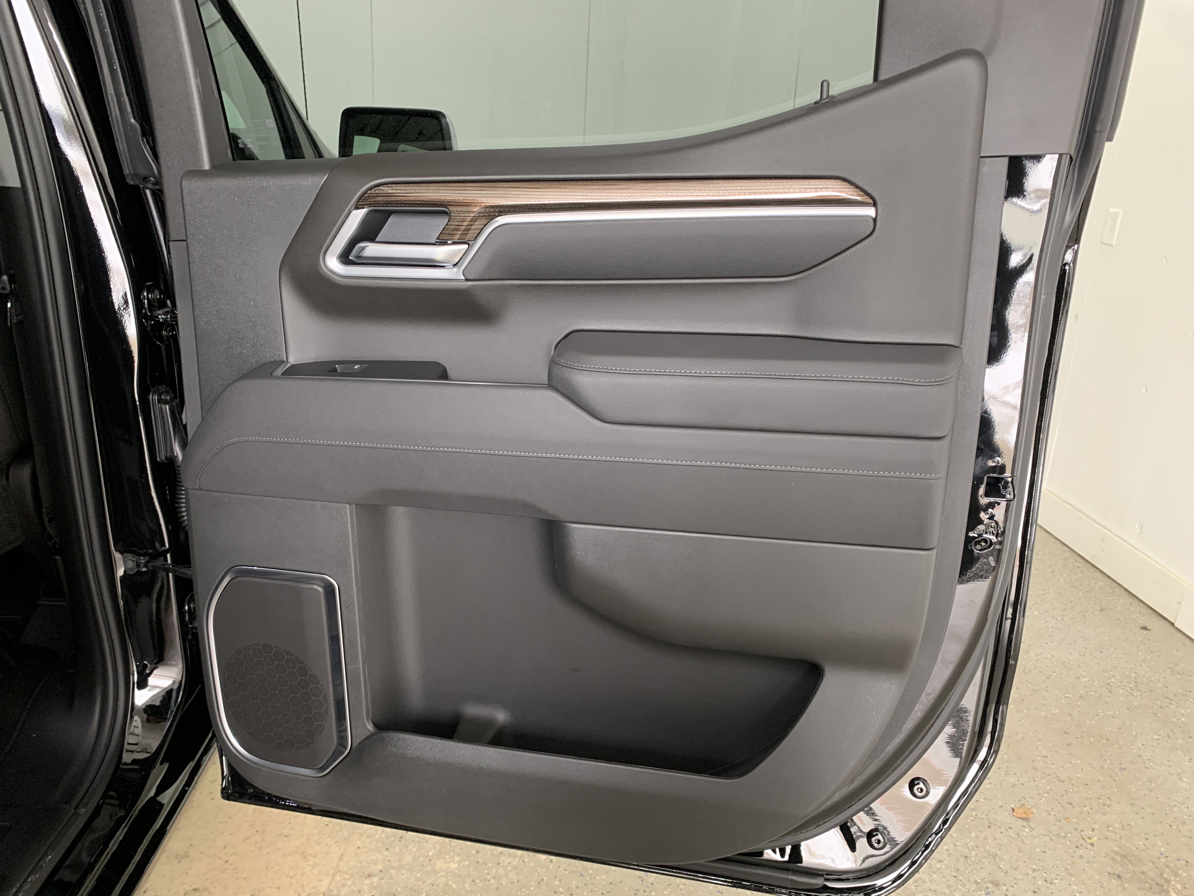 New 2026 Chevrolet Silverado 1500 LT image 40