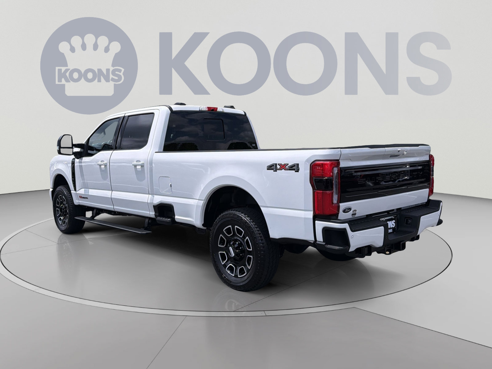 Certified 2026 Ford F350 Platinum w/ Snow Plow Prep Package AWD/4WD image 4