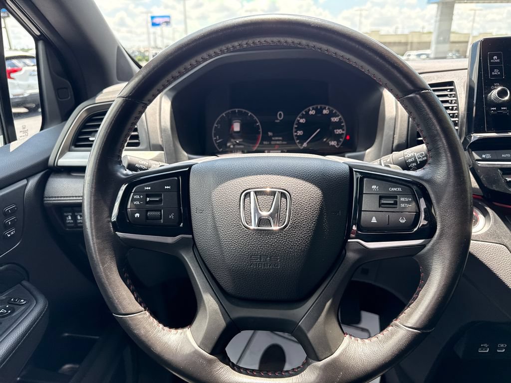 Used 2025 Honda Odyssey Sport-L image 17