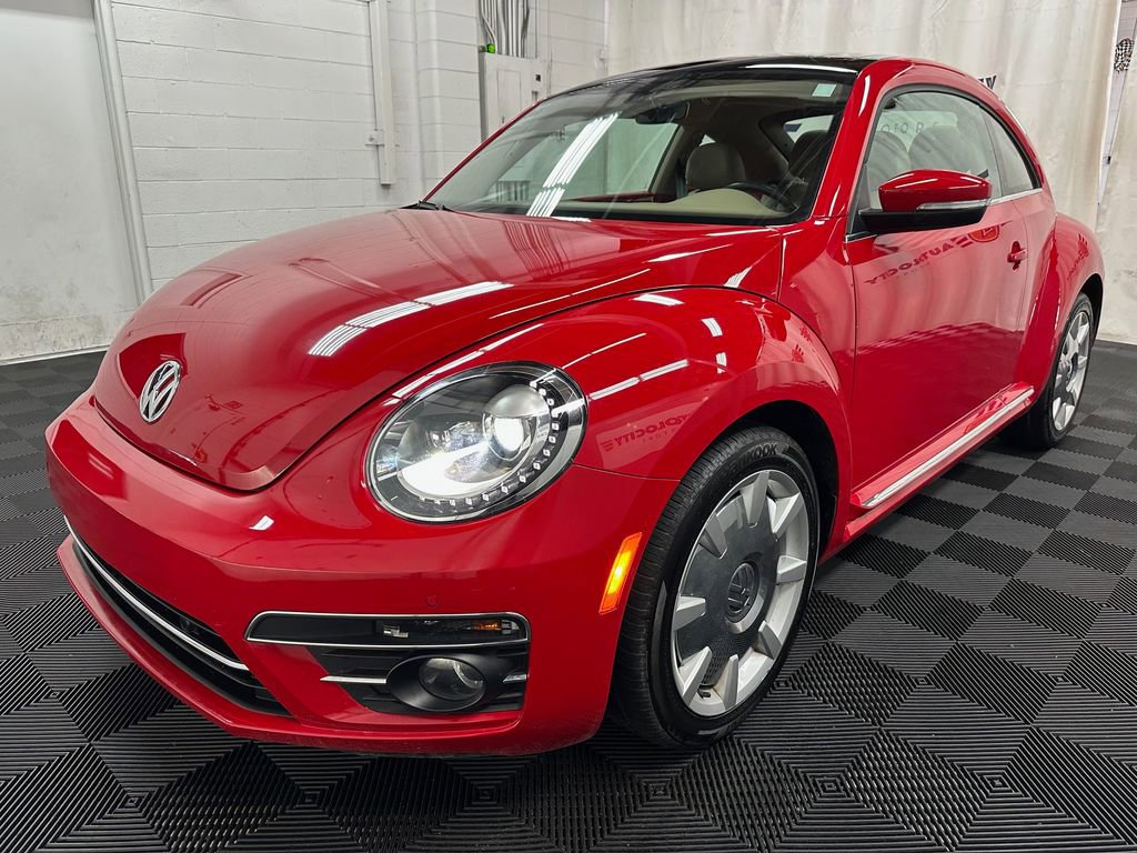 Used 2019 Volkswagen Beetle 2.0T SE FWD image 4