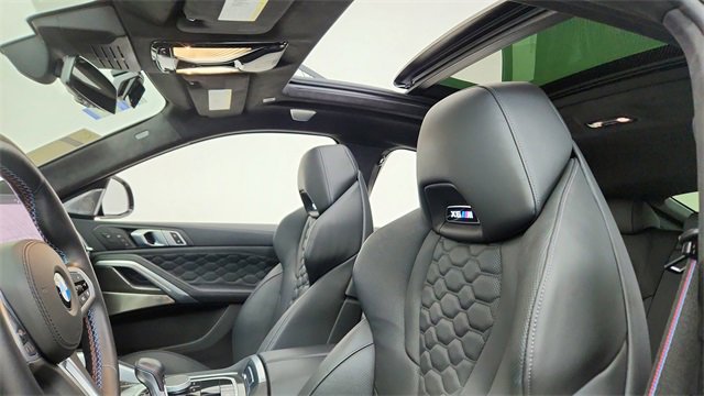 Used 2025 BMW X6 M Competition w/ Executive Package image 32