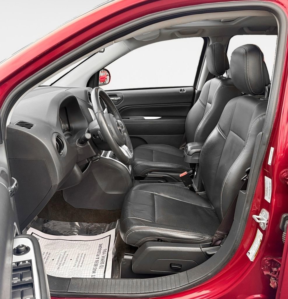 Used 2015 Jeep Compass High Altitude image 12