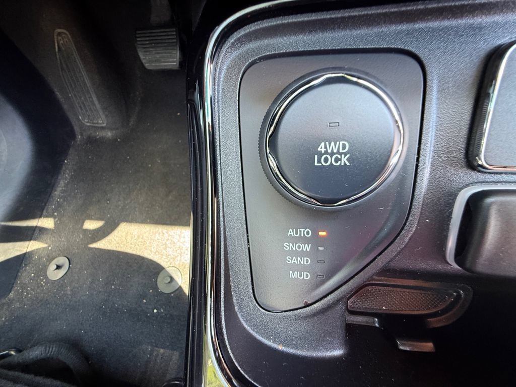 Used 2021 Jeep Compass Limited w/ Sun and Sound Group AWD/4WD image 50