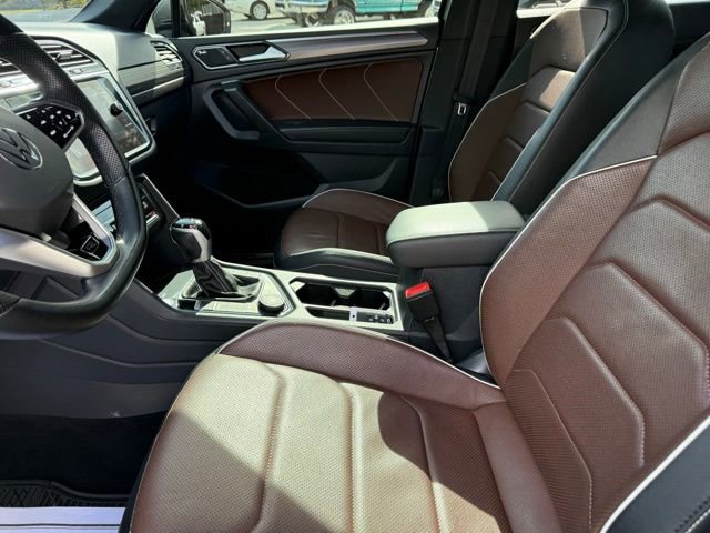 Used 2022 Volkswagen Tiguan SEL R-Line AWD/4WD image 21