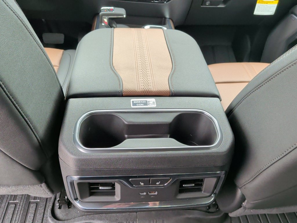 New 2026 Chevrolet Silverado 1500 High Country w/ Technology Package AWD/4WD image 41