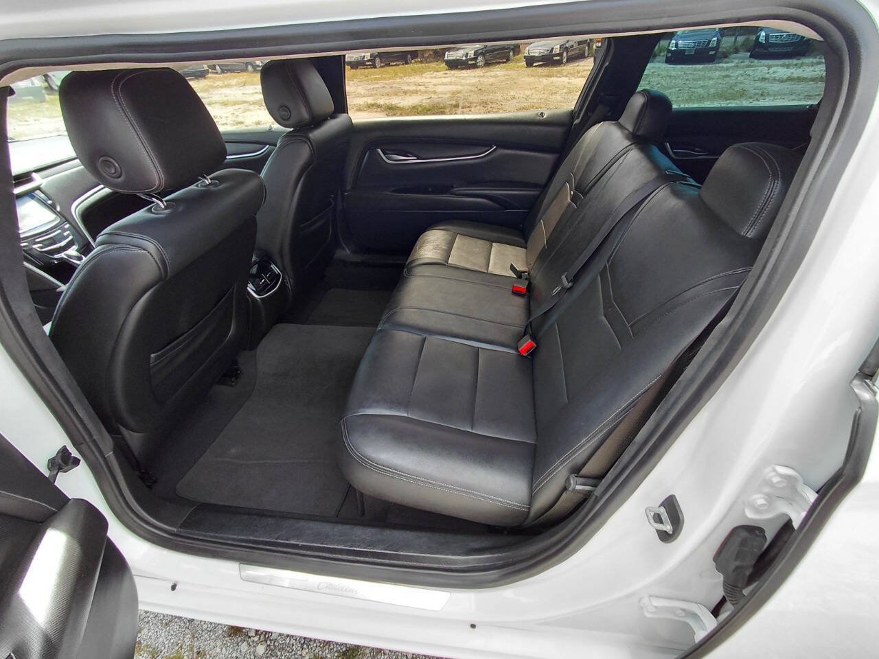 Used 2015 Cadillac XTS Limousine FWD image 10