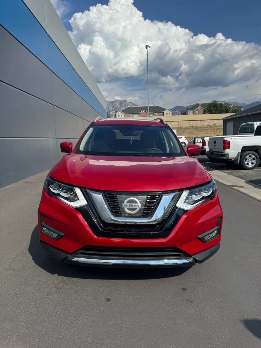 Used 2017 Nissan Rogue SL w/ SL Premium Package AWD/4WD image 2