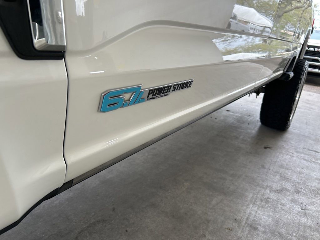 Used 2024 Ford F350 Platinum image 14