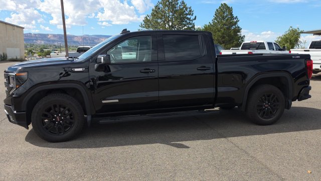 Used 2024 GMC Sierra 1500 Elevation w/ Elevation Premium Package AWD/4WD image 6