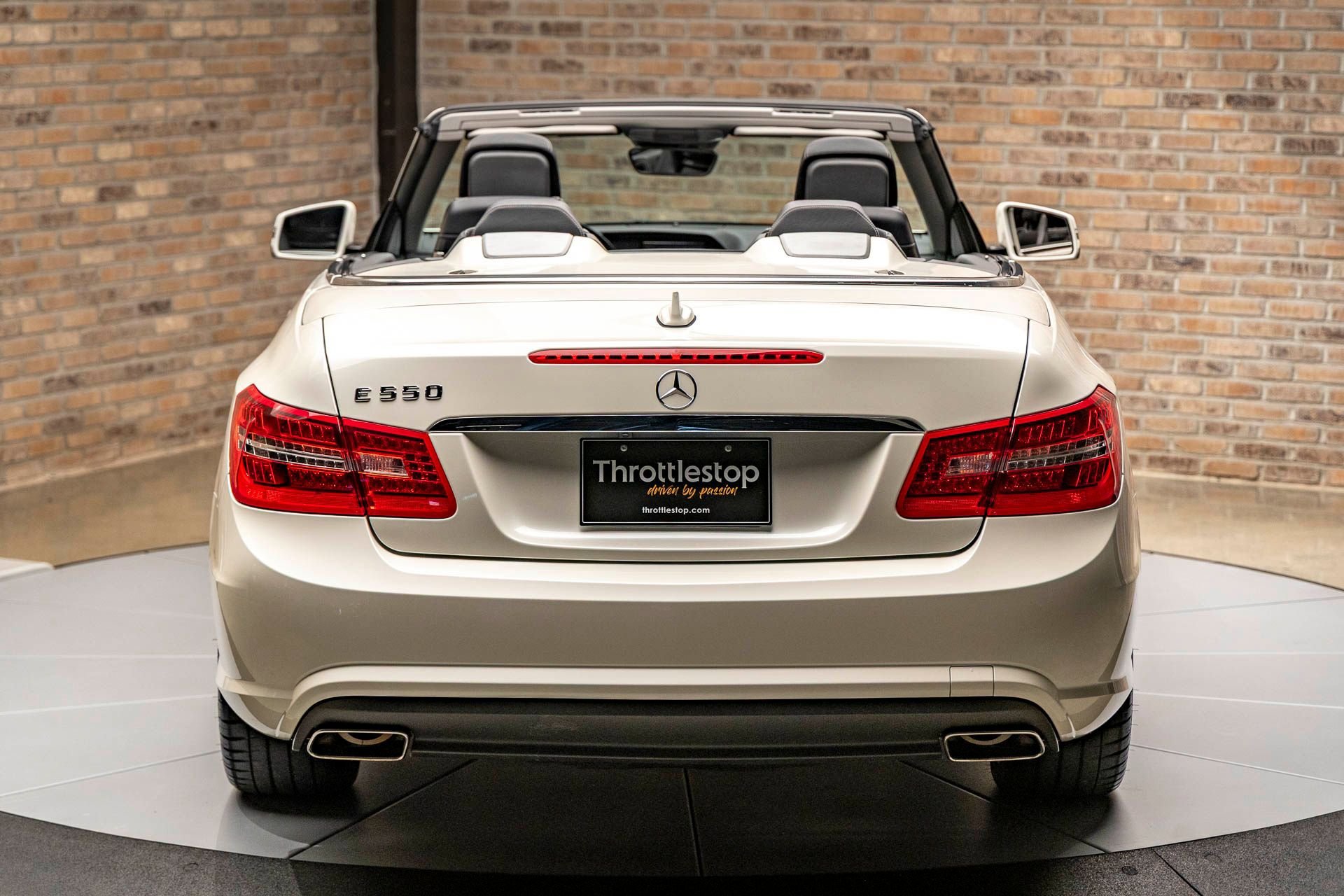Used 2011 Mercedes-Benz E 550 Cabriolet image 6