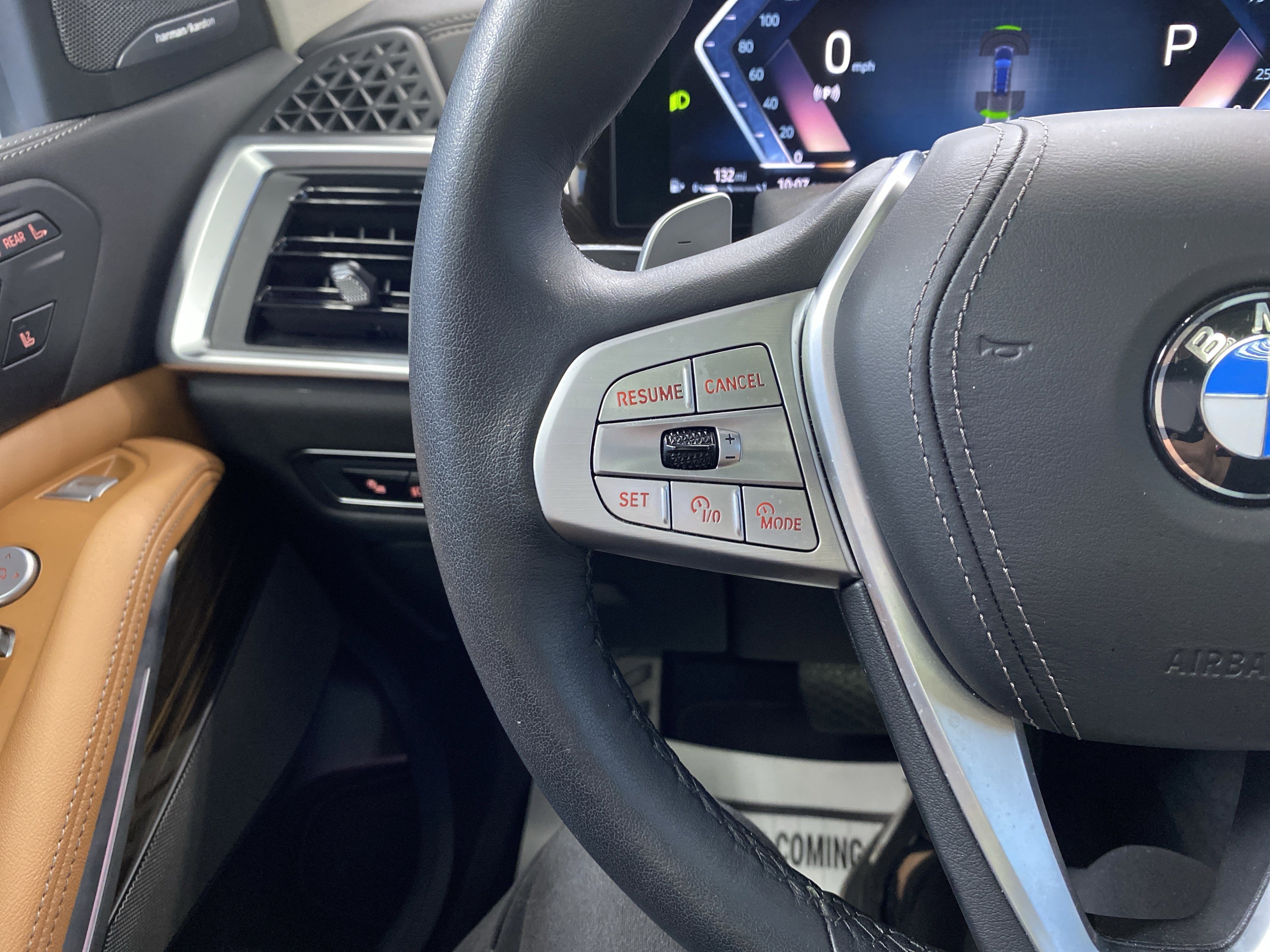 Used 2024 BMW X7 xDrive40i w/ Premium Package image 14