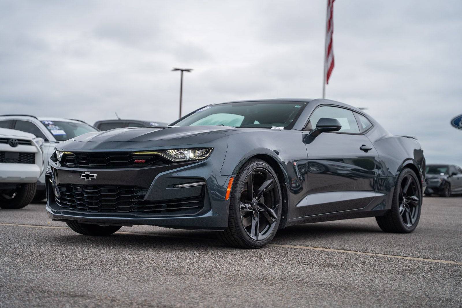Used 2019 Chevrolet Camaro SS RWD image 17