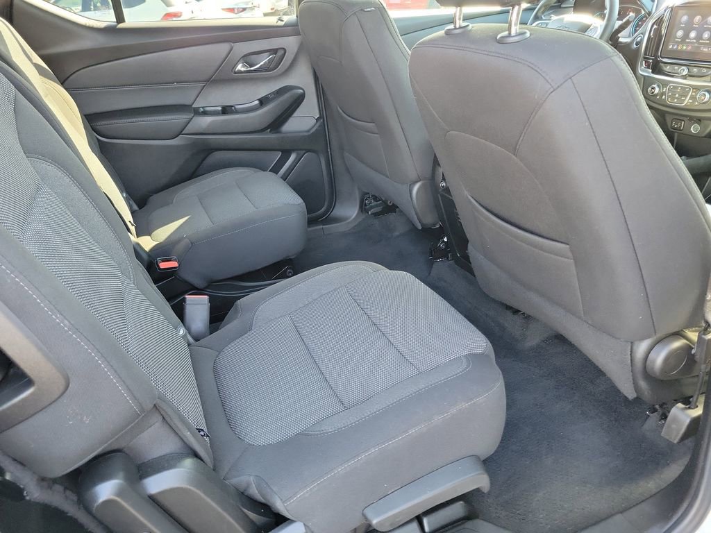 Used 2023 Chevrolet Traverse LT image 17