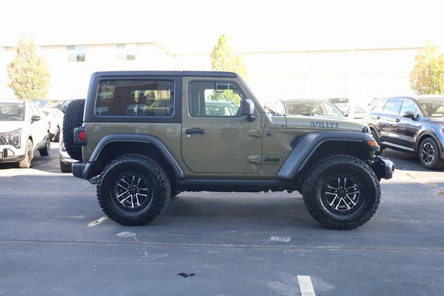 Used 2025 Jeep Wrangler Sport image 3