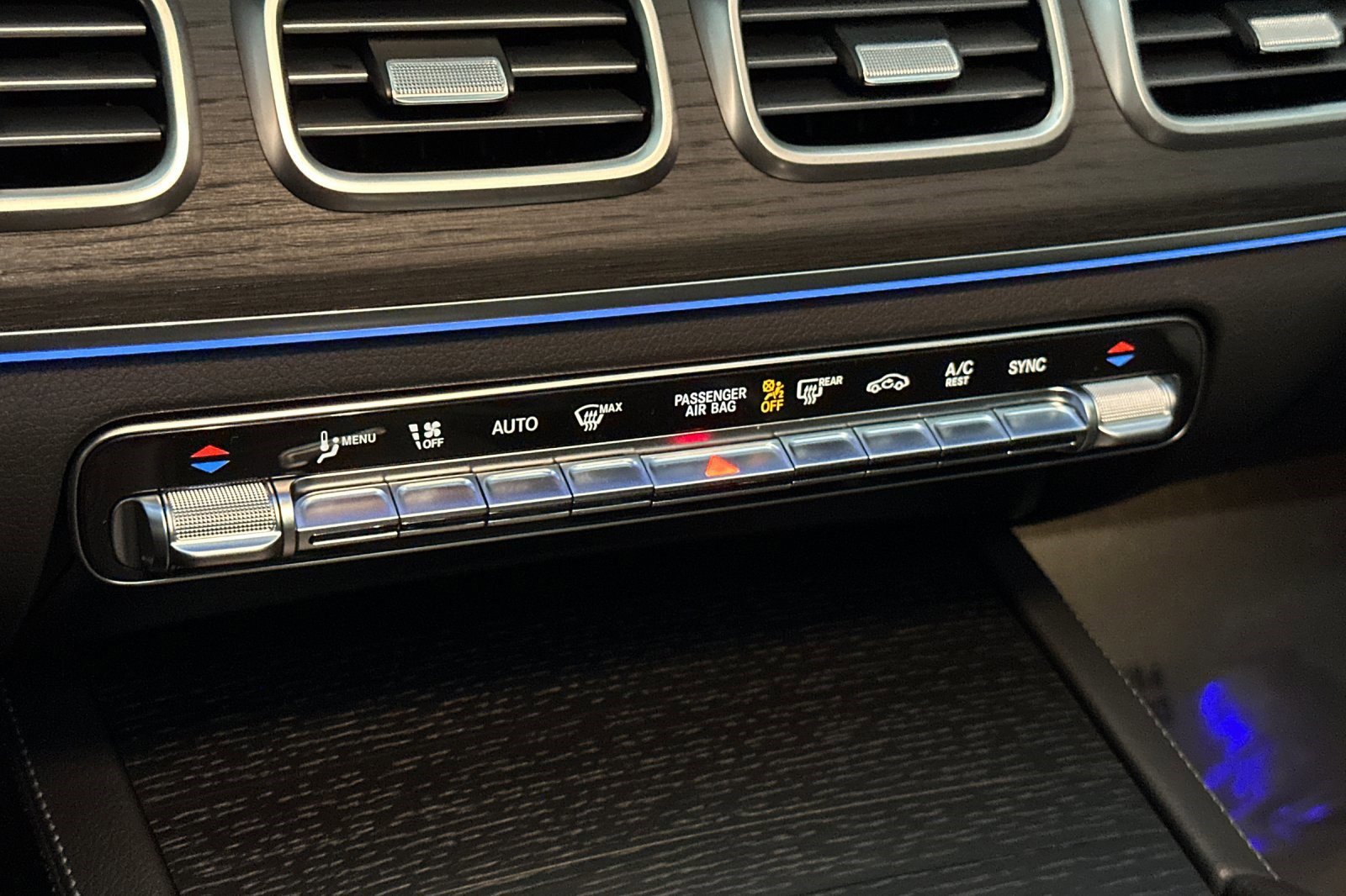 Used 2026 Mercedes-Benz GLS 450 4MATIC image 17