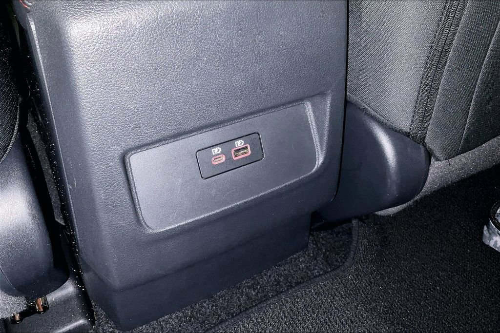 Used 2022 Nissan Frontier PRO-4X w/ Technology Package image 32