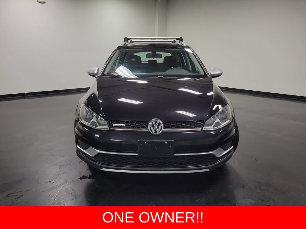 Used 2017 Volkswagen Golf Alltrack SEL AWD/4WD image 2