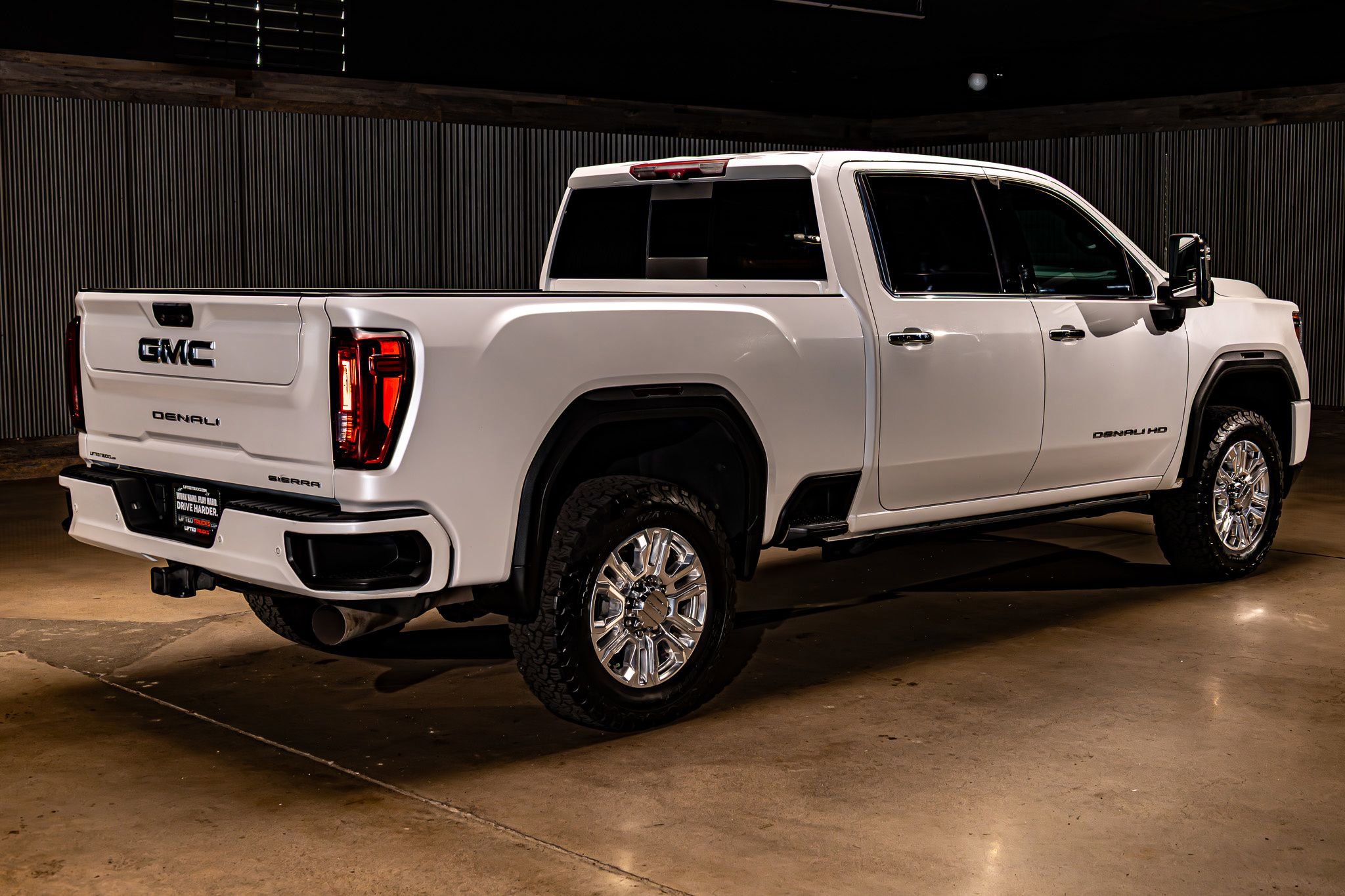 Used 2021 GMC Sierra 2500 Denali w/ Denali Ultimate Package AWD/4WD image 9