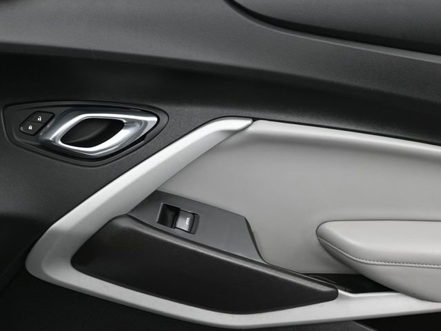 Used 2020 Chevrolet Camaro LT RWD image 17