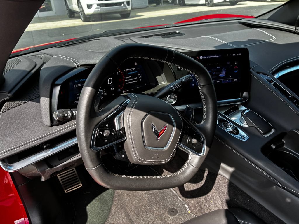 Used 2025 Chevrolet Corvette Stingray Coupe w/ 1LT RWD image 7
